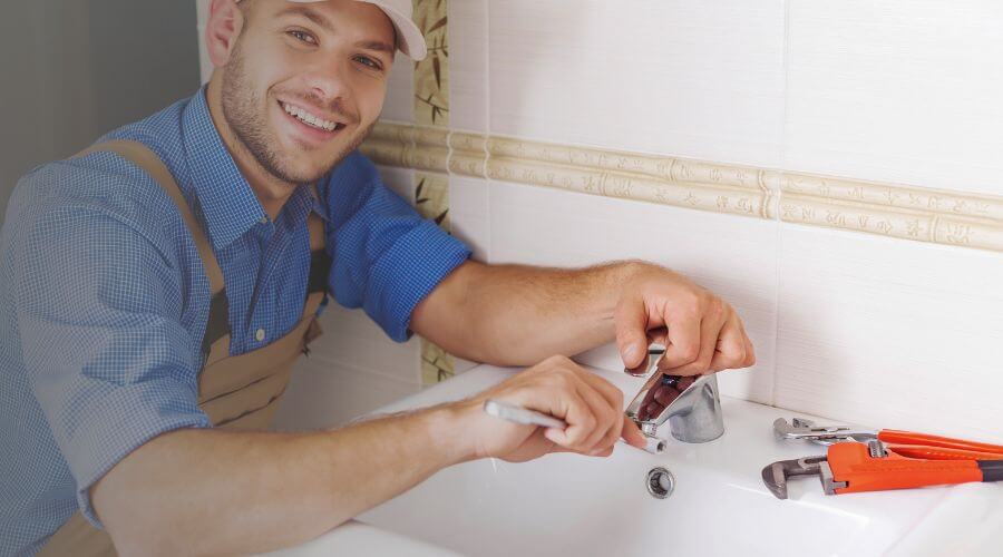 Professional clogged drains services in Du Quoin, IL